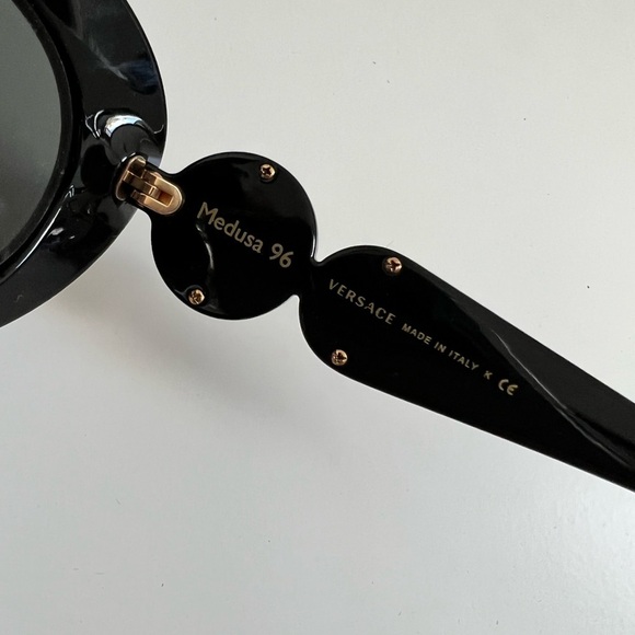 VERSACE MEDUSA BIGGIE OVAL SUNGLASSES - Picture 7 of 8